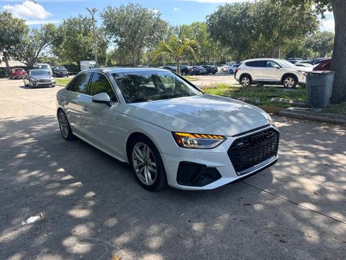 Glacier White Metallic 2023 Audi A4 45 S line Premium