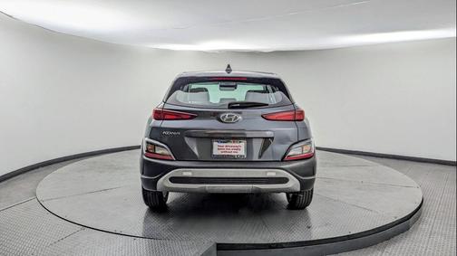 2022 Hyundai KONA SE