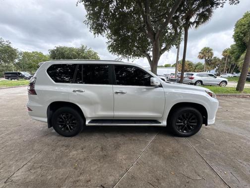 Starfire Pearl 2020 Lexus GX 460 Premium