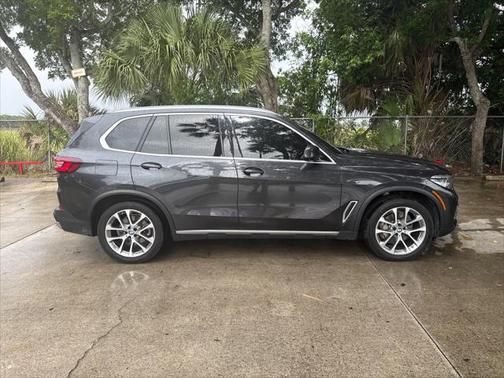 2022 BMW X5 sDrive40i