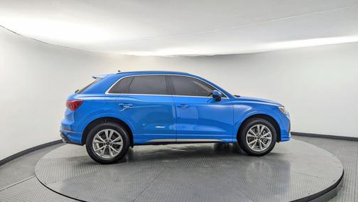 2023 Audi Q3 S LINE PREMIUM