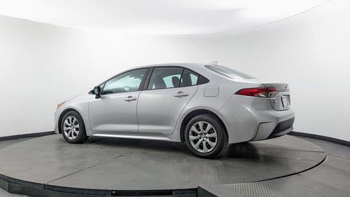 Classic Silver Metallic 2024 Toyota Corolla LE