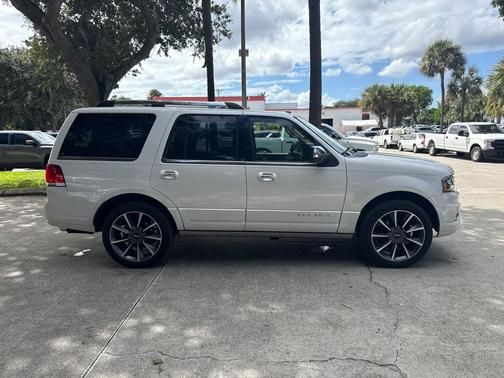 2017 Lincoln Navigator Reserve