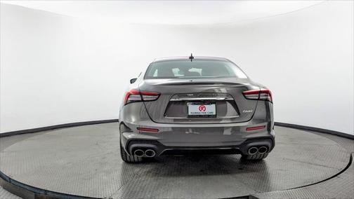2022 Maserati Ghibli Modena