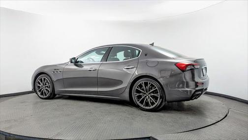 2022 Maserati Ghibli Modena
