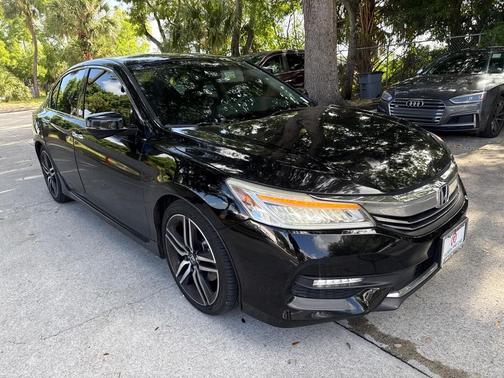 2017 Honda Accord TOURING