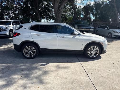 2022 BMW X2 sDrive28i