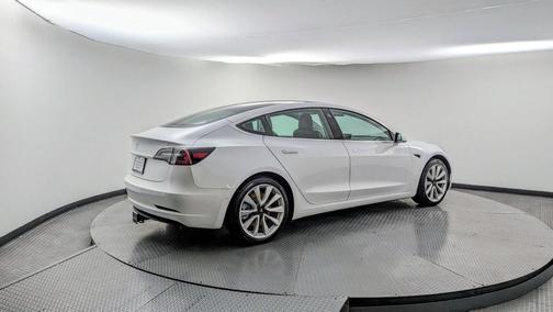 2019 Tesla Model 3 Standard Range Plus