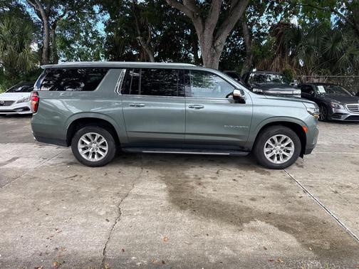 2023 Chevrolet Suburban Premier