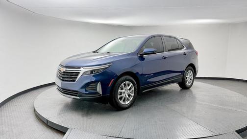 Blue Glow Metallic 2022 Chevrolet Equinox 1LT