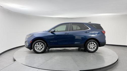 Blue Glow Metallic 2022 Chevrolet Equinox 1LT
