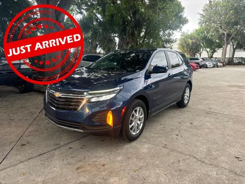 Blue Glow Metallic 2022 Chevrolet Equinox 1LT