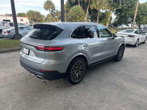 2020 Porsche Cayenne Cayenne