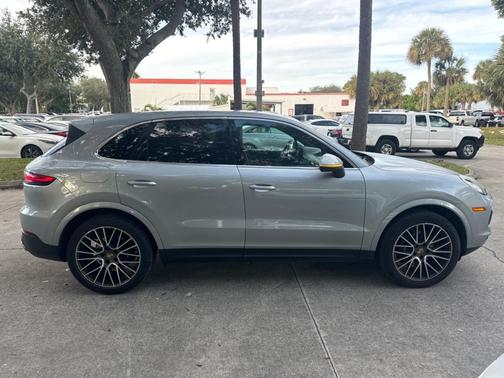 2020 Porsche Cayenne Cayenne
