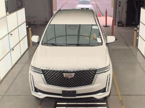 2022 Cadillac Escalade Luxury