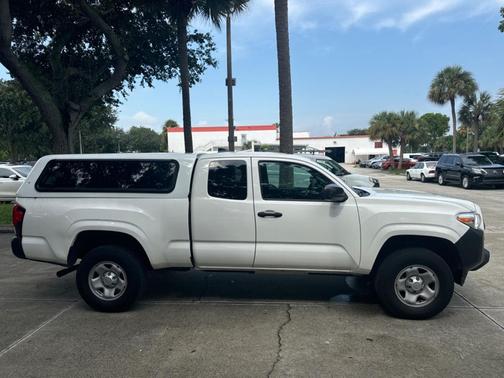 2021 Toyota Tacoma SR