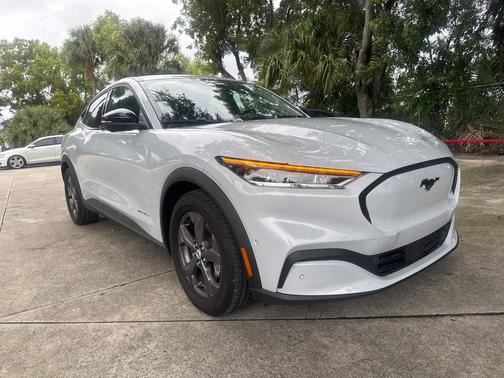 2023 Ford Mustang Mach-E Select