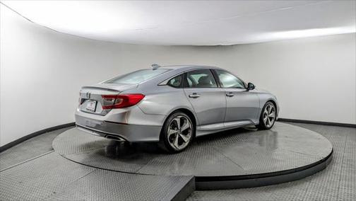 2019 Honda Accord Touring 2.0T