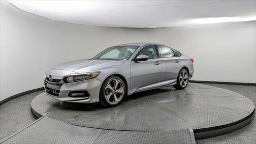 2019 Honda Accord Touring 2.0T