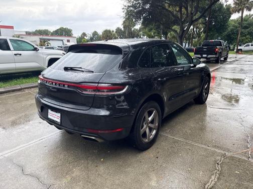 2021 Porsche Macan SUV