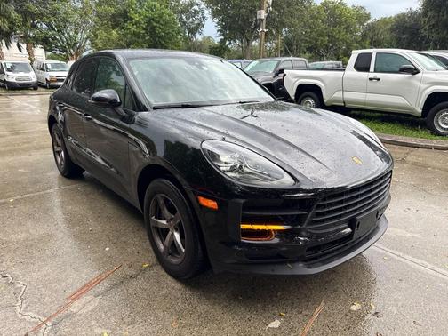2021 Porsche Macan SUV