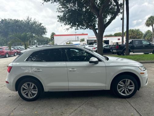 2020 Audi Q5 45 Premium