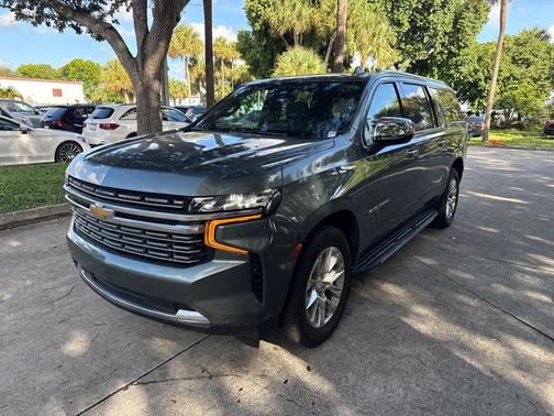 2023 Chevrolet Suburban Premier