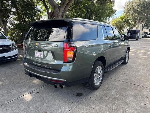 2023 Chevrolet Suburban Premier