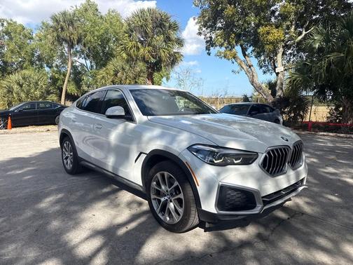 2023 BMW X6 xDrive40i