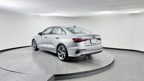 Florett Silver Metallic 2023 Audi A3 Premium