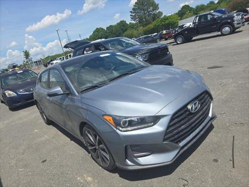 2020 Hyundai Veloster 2
