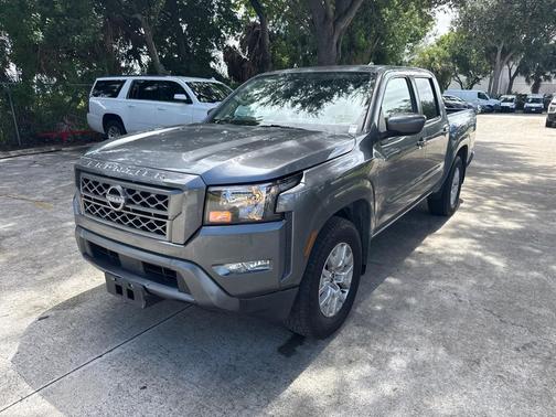 2022 Nissan Frontier SV