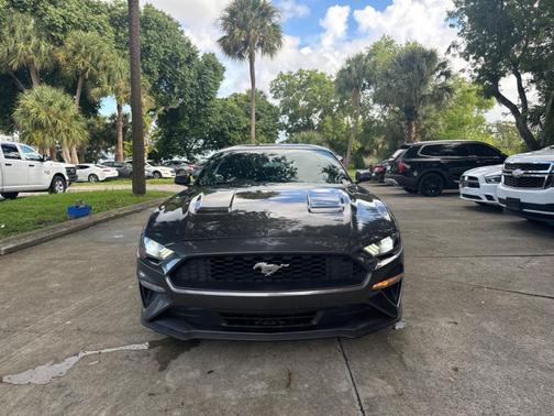 2020 Ford Mustang EcoBoost