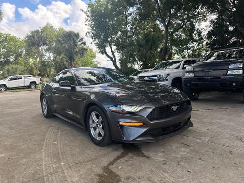 2020 Ford Mustang EcoBoost