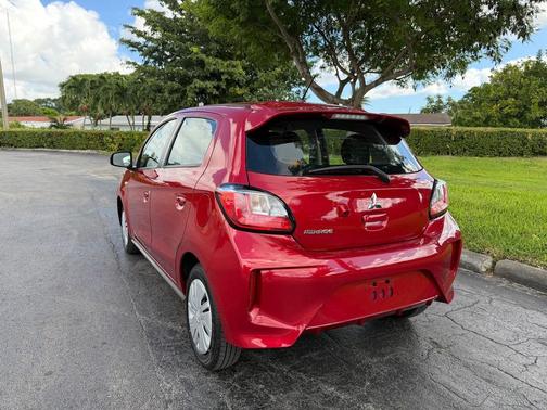 2024 Mitsubishi Mirage ES