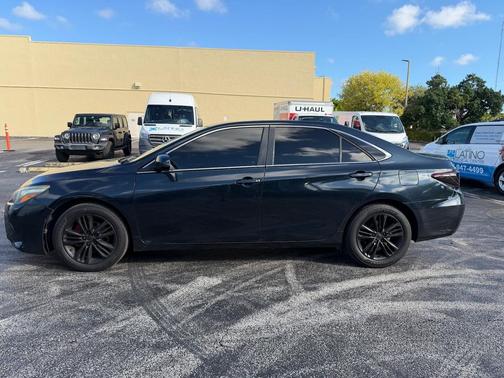 2015 Toyota Camry SE