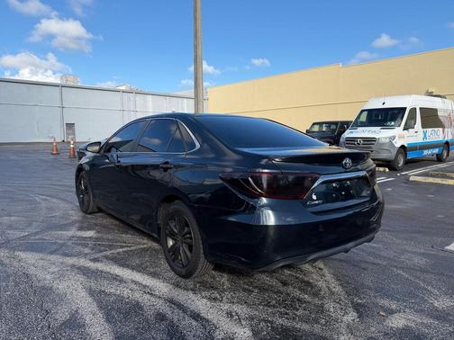 2015 Toyota Camry SE