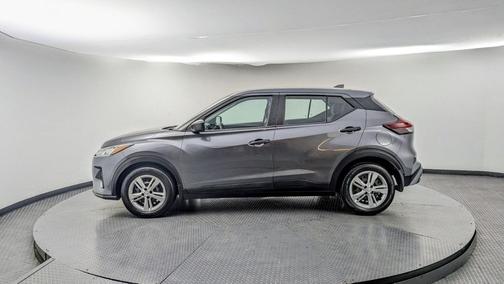 2021 Nissan Kicks S