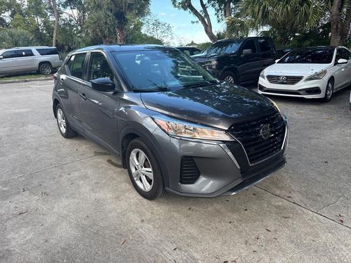 2021 Nissan Kicks S