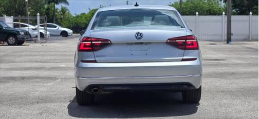 2018 Volkswagen Passat 2.0T S