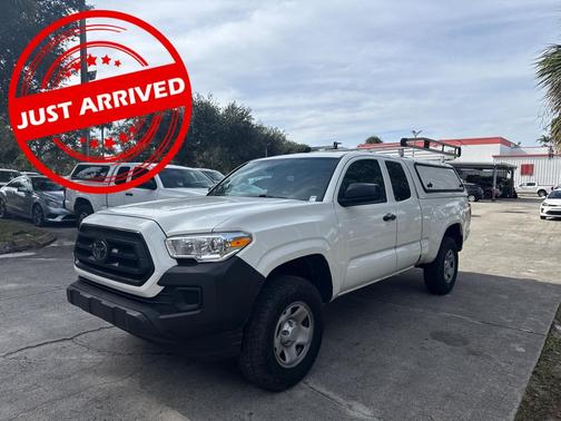 2022 Toyota Tacoma SR