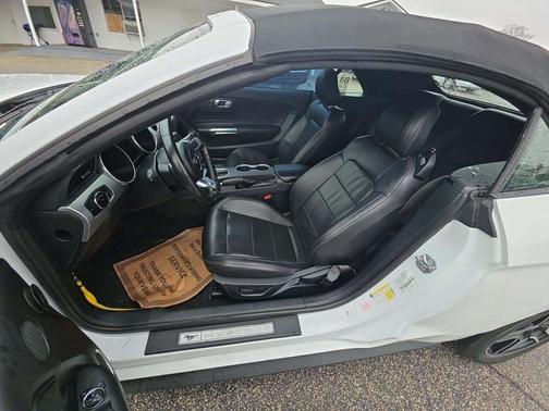 2023 Ford Mustang EcoBoost Premium