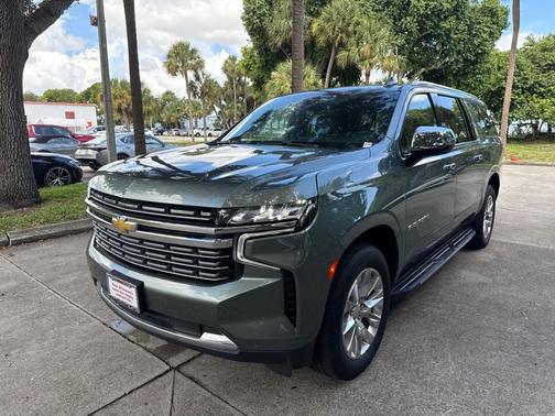 2023 Chevrolet Suburban Premier