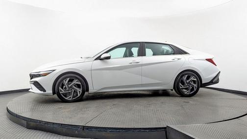 2025 Hyundai ELANTRA HEV Limited