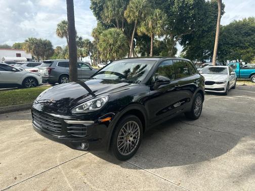 2016 Porsche Cayenne Cayenne