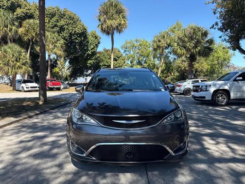 2018 Chrysler Pacifica Limited