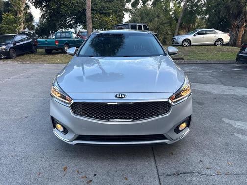 2017 Kia Cadenza Premium