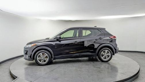2023 Nissan Kicks S