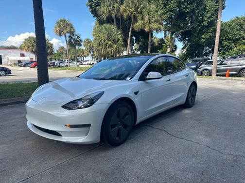 2023 Tesla Model 3 Standard Range