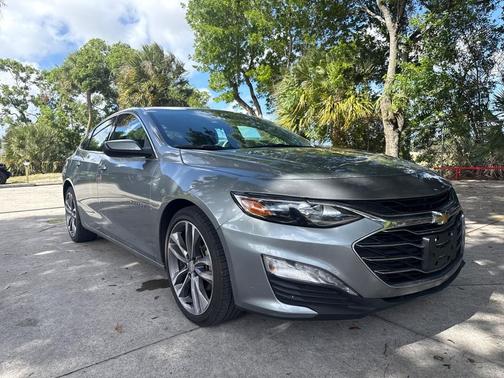 Sterling Gray Metallic 2023 Chevrolet Malibu LT